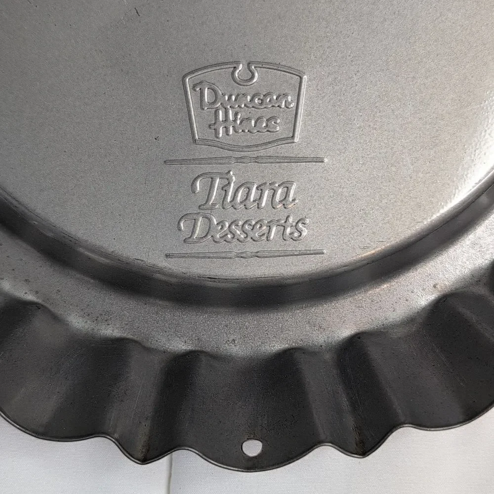 Ekco Baker's Secret Duncan Hines Tiara Desserts Tart Pie Cake Plate